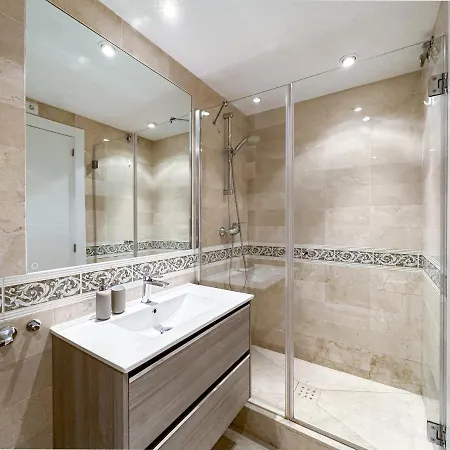 Apartment Penthouse Rooftop Terrace 3bed Pool Family Only Marbella